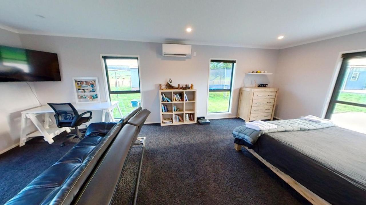 Full Holiday Home To Yourself, Up To 21 Guests Atiamuri Exterior photo